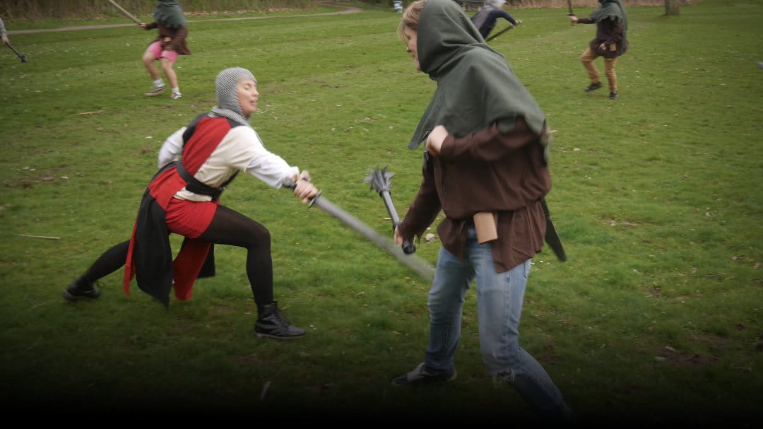 Sword Tag: een bijzondere en unieke workshop in het kader van team uitjes ideeën. Win jij trolbal?